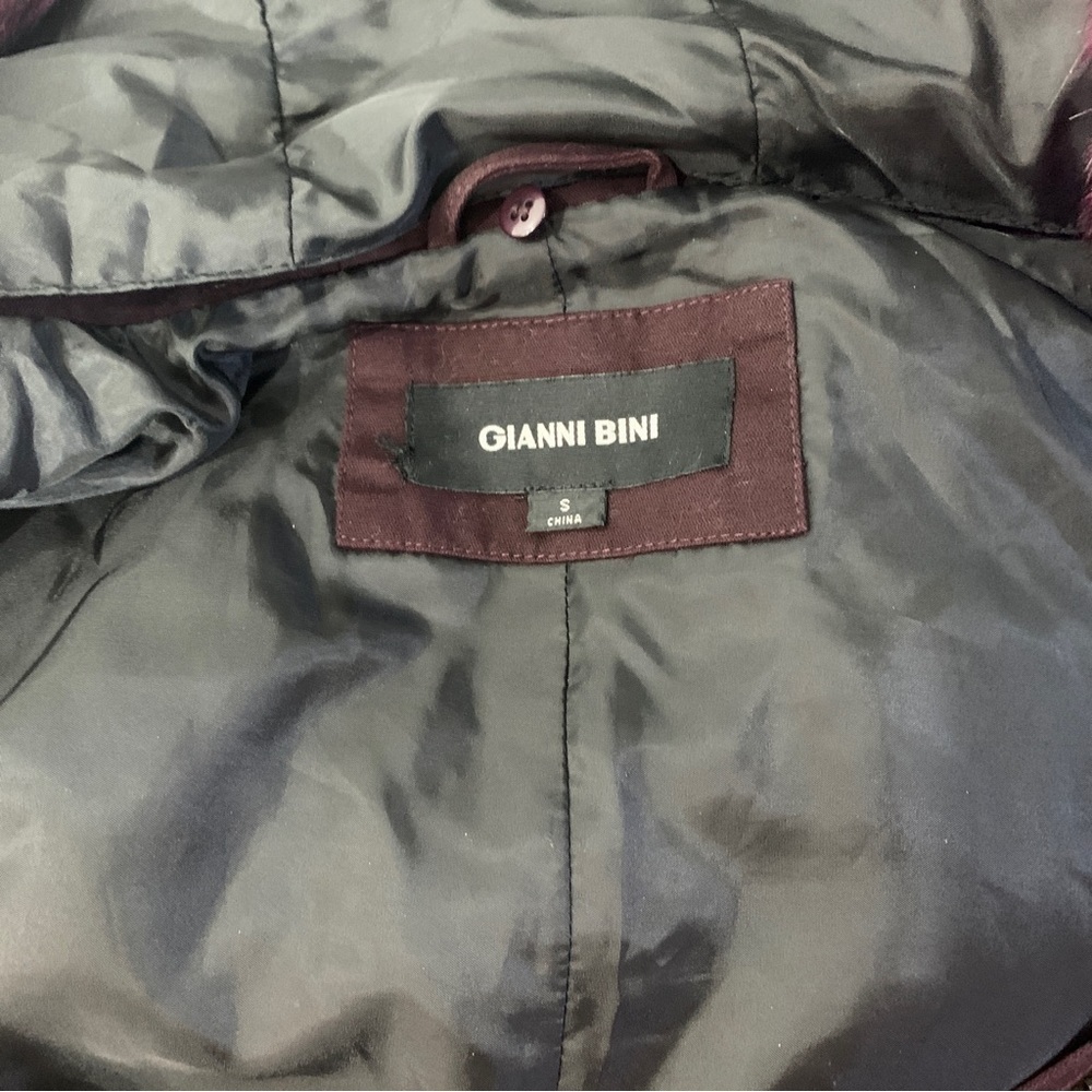 - Gianni Bini Burgundy Anorak Faux Fur Hood w/ Detachable Fur - Picture 12 of 15